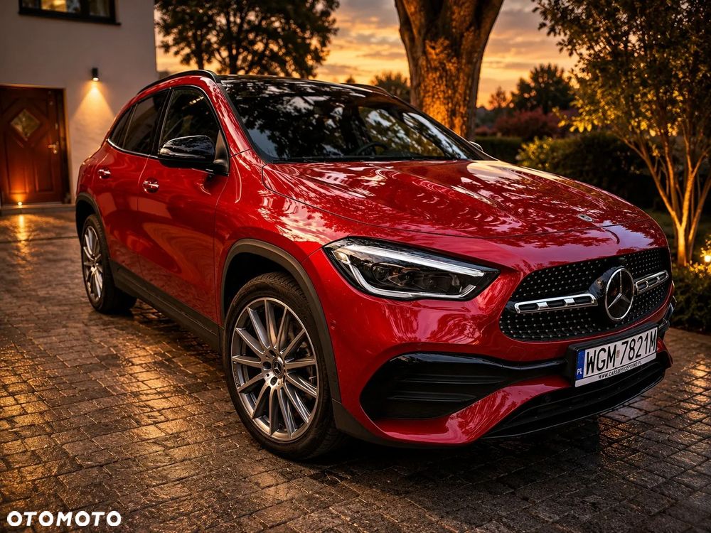 Mercedes-Benz GLA - 2