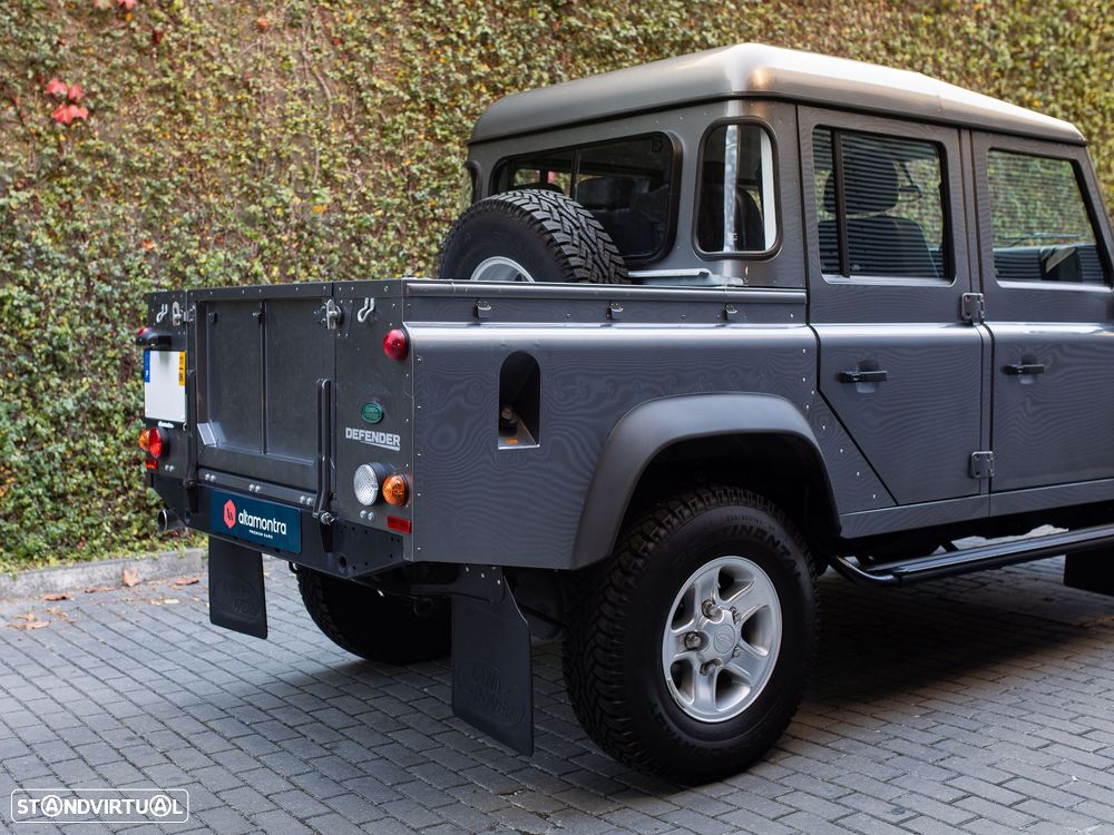 Land Rover Defender 110 SW 2.4 CRD S - 15