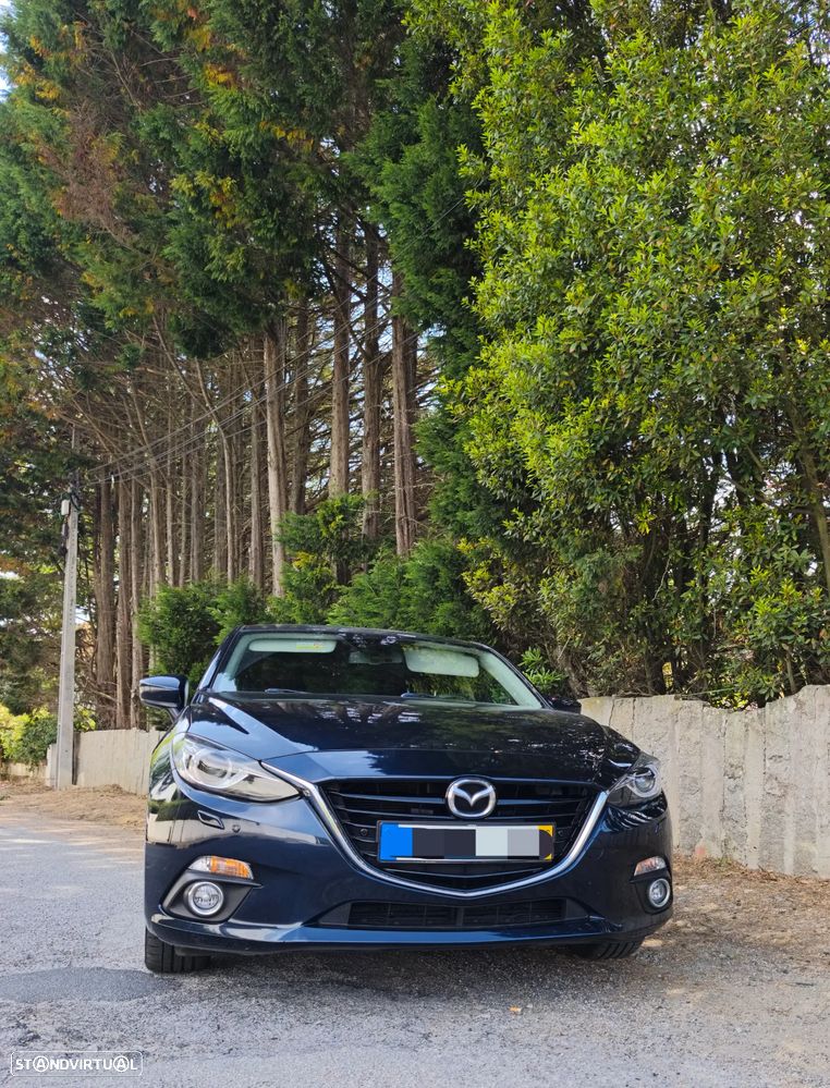 Mazda 3 Hatchback 1.5 Sky-D Excellence - 4
