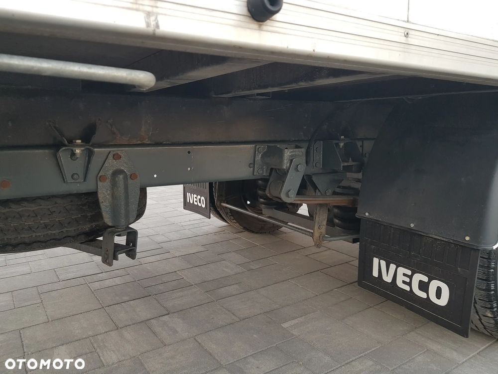 Iveco 35C15 Salon Polska, 7 osobowy + kontener - 10