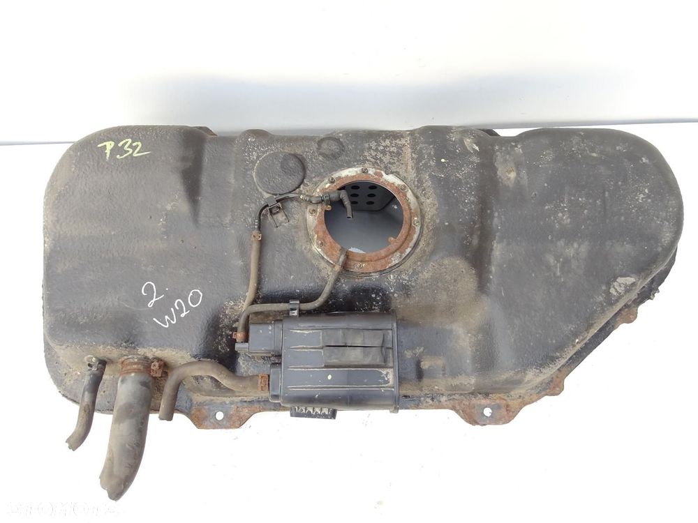 ZBIORNIK BAK PALIWA 1.6 16V KIA VENGA LIFT - 3