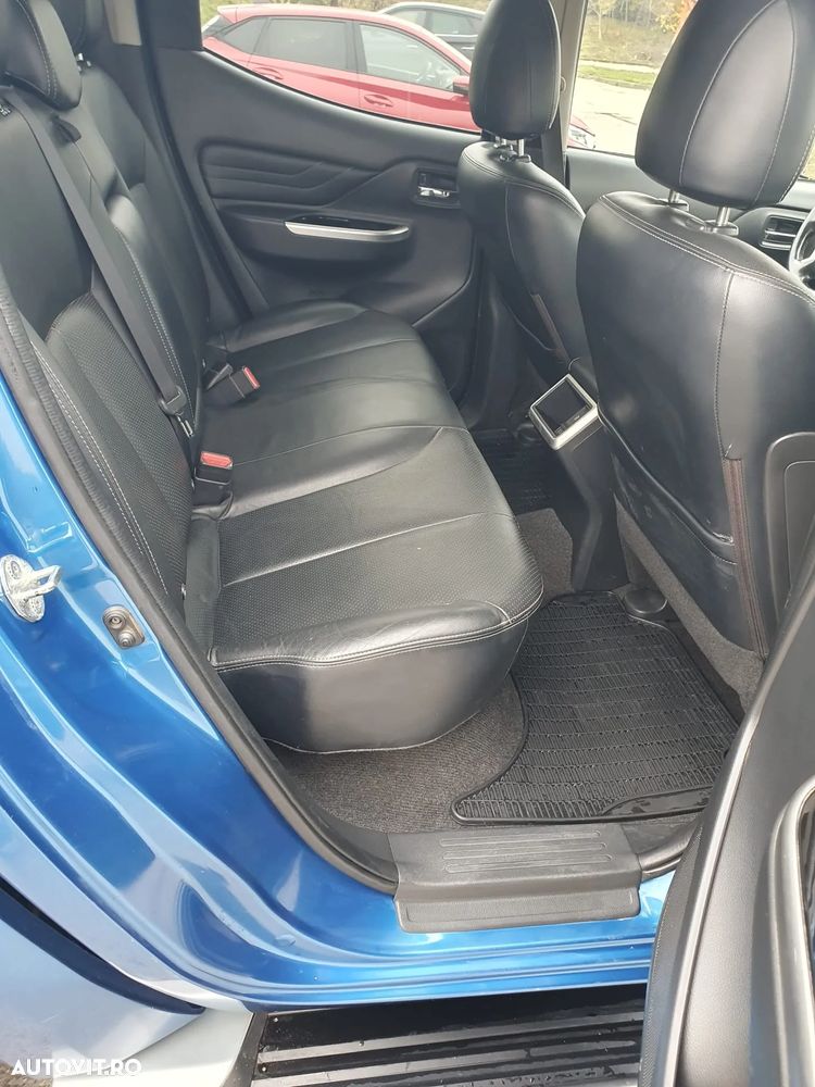 Mitsubishi L200 Double Cab 2.2 DI-D A/T Instyle - 25