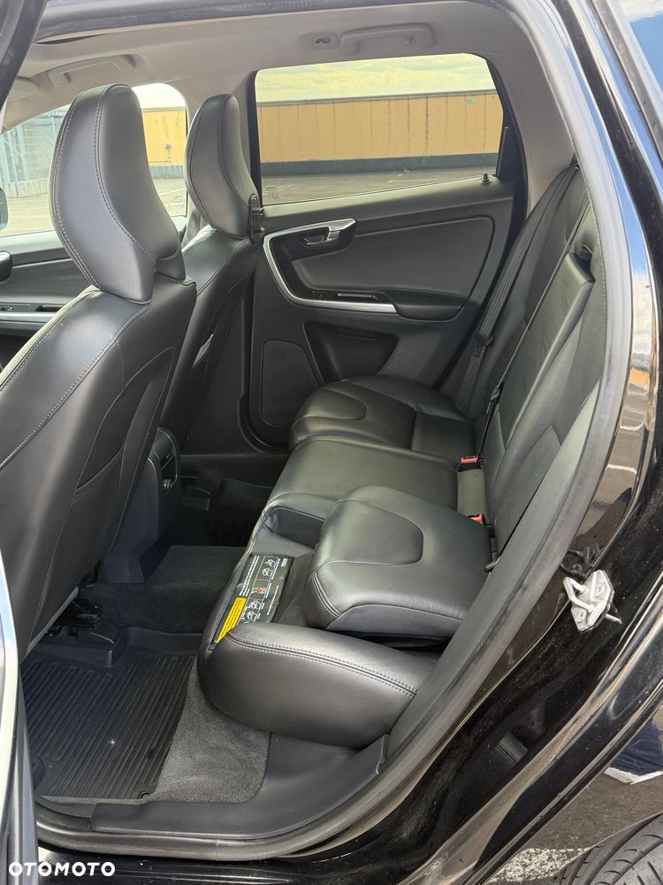 Volvo XC 60 D3 Drive-E Summum - 12
