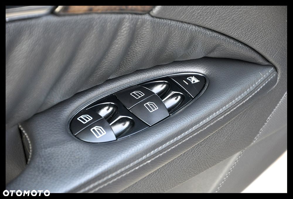 Mercedes-Benz Klasa E 320 CDI Avantgarde - 26