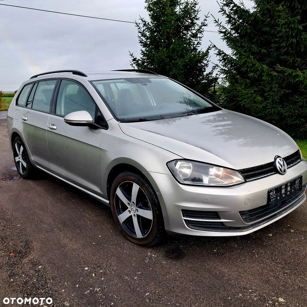 Volkswagen Golf - 2