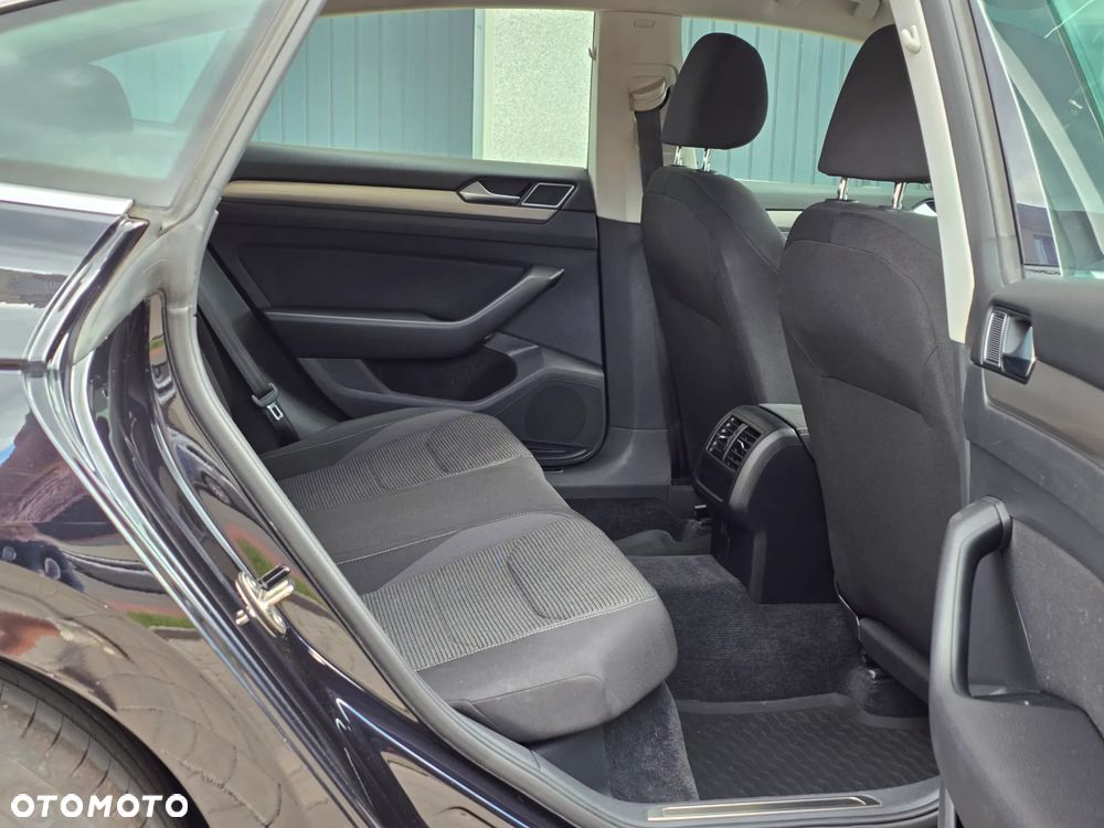 Volkswagen Arteon 2.0 TDI SCR Essence DSG - 19