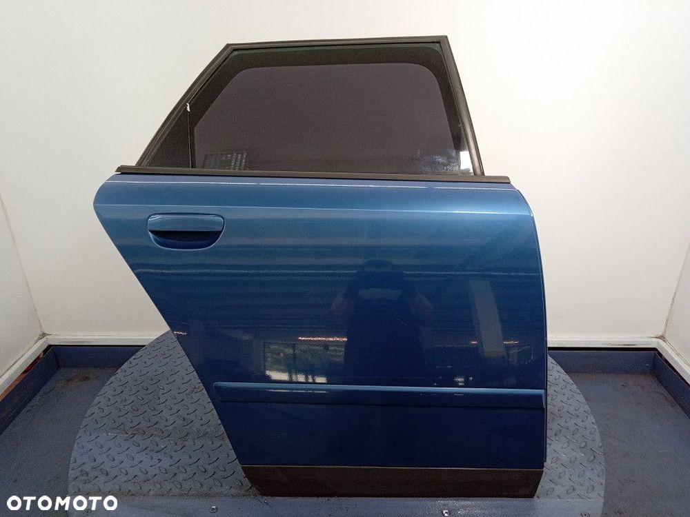 AUDI A4 B6 AVANT DRZWI TYŁ PRAWE TYLNE LZ5W - 1