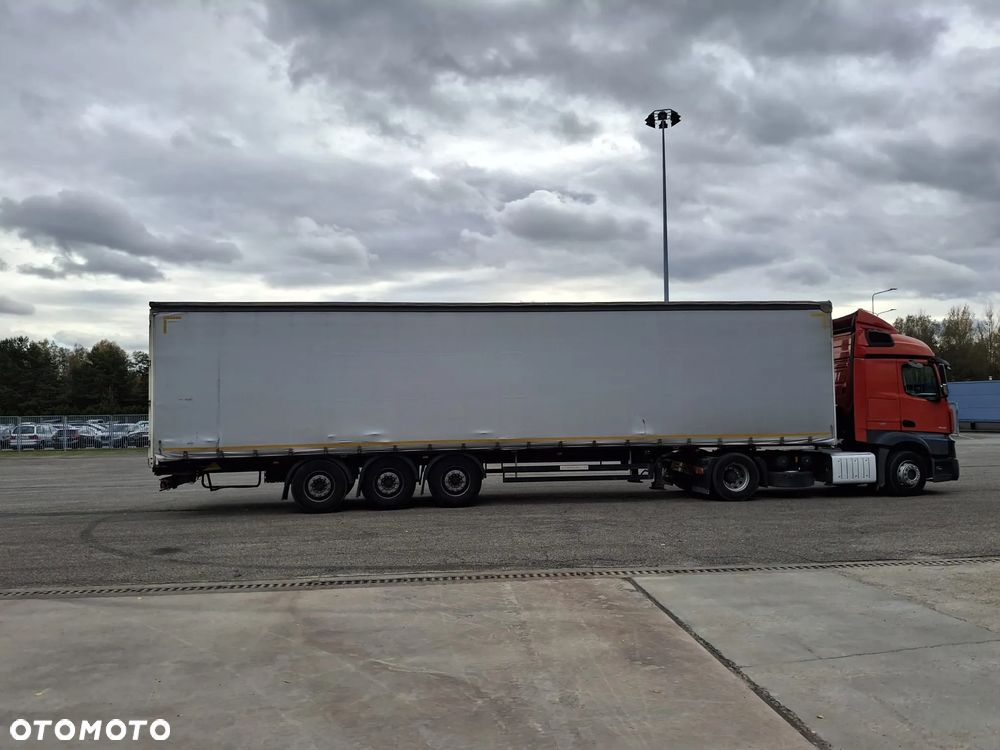 Mercedes-Benz Actros MP4 - 6