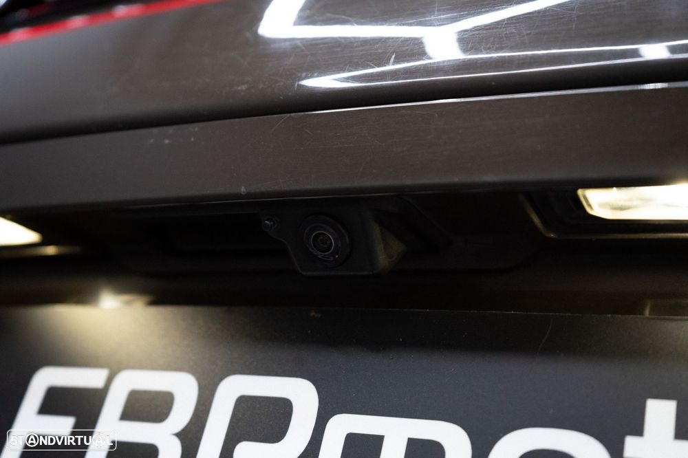 Porsche Panamera Sport Turismo 4 E-Hybrid - 21