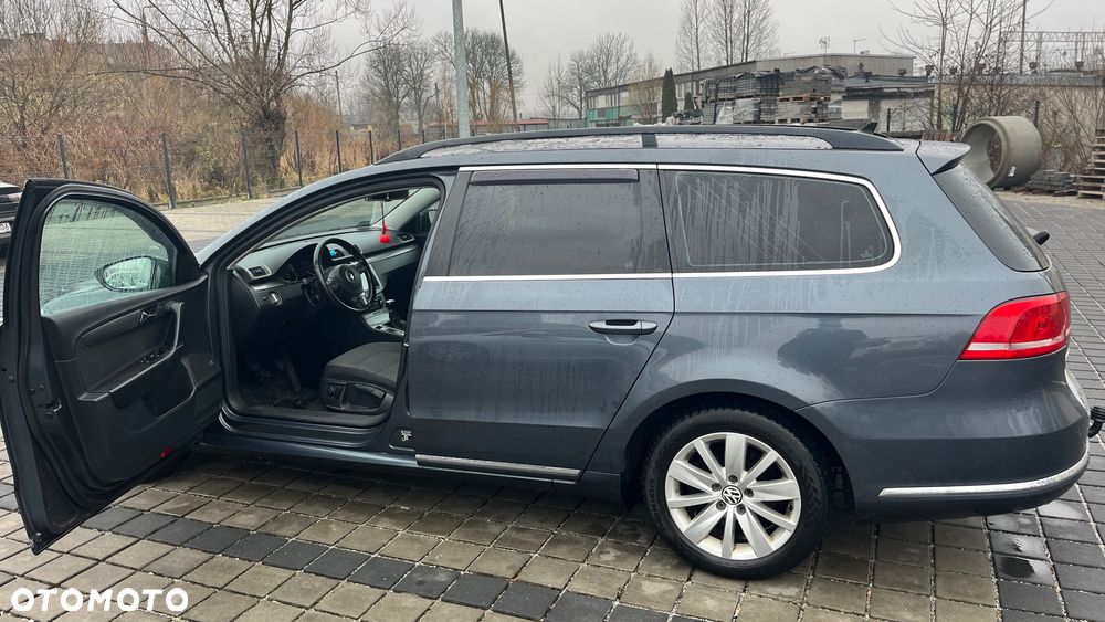 Volkswagen Passat 1.6 TDI Comfortline - 3