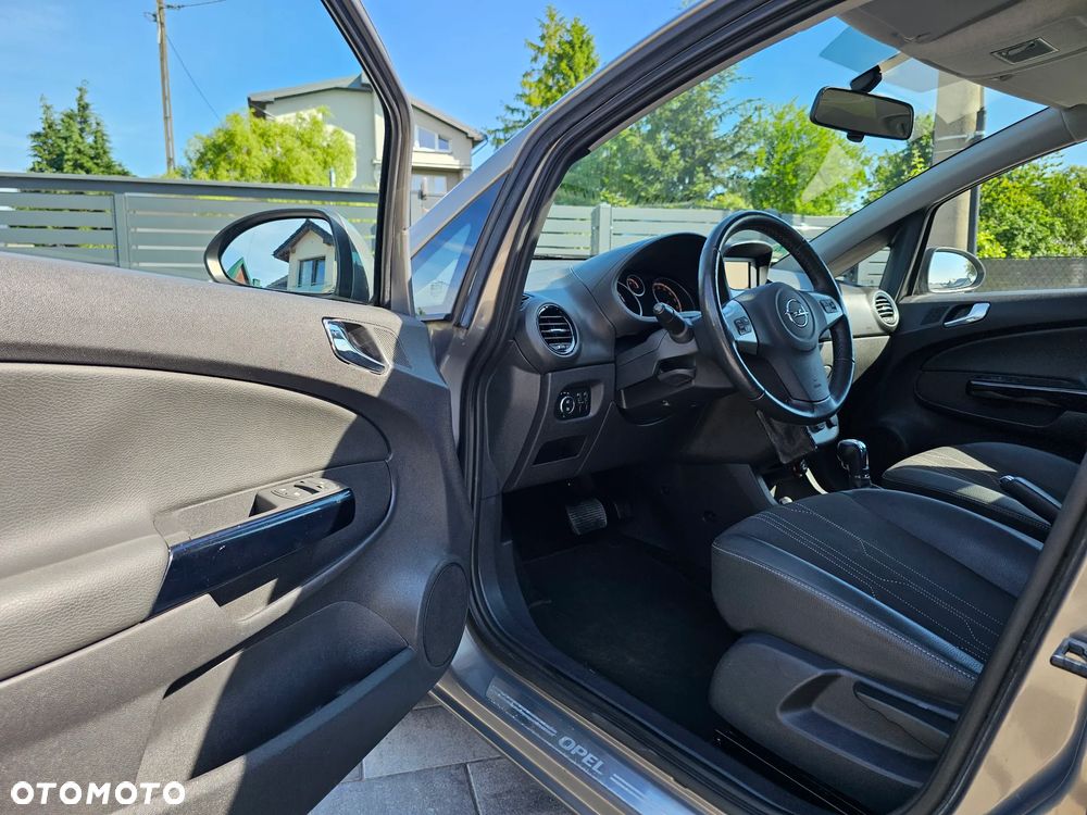 Opel Corsa 1.4 16V Automatik 150 Jahre - 24