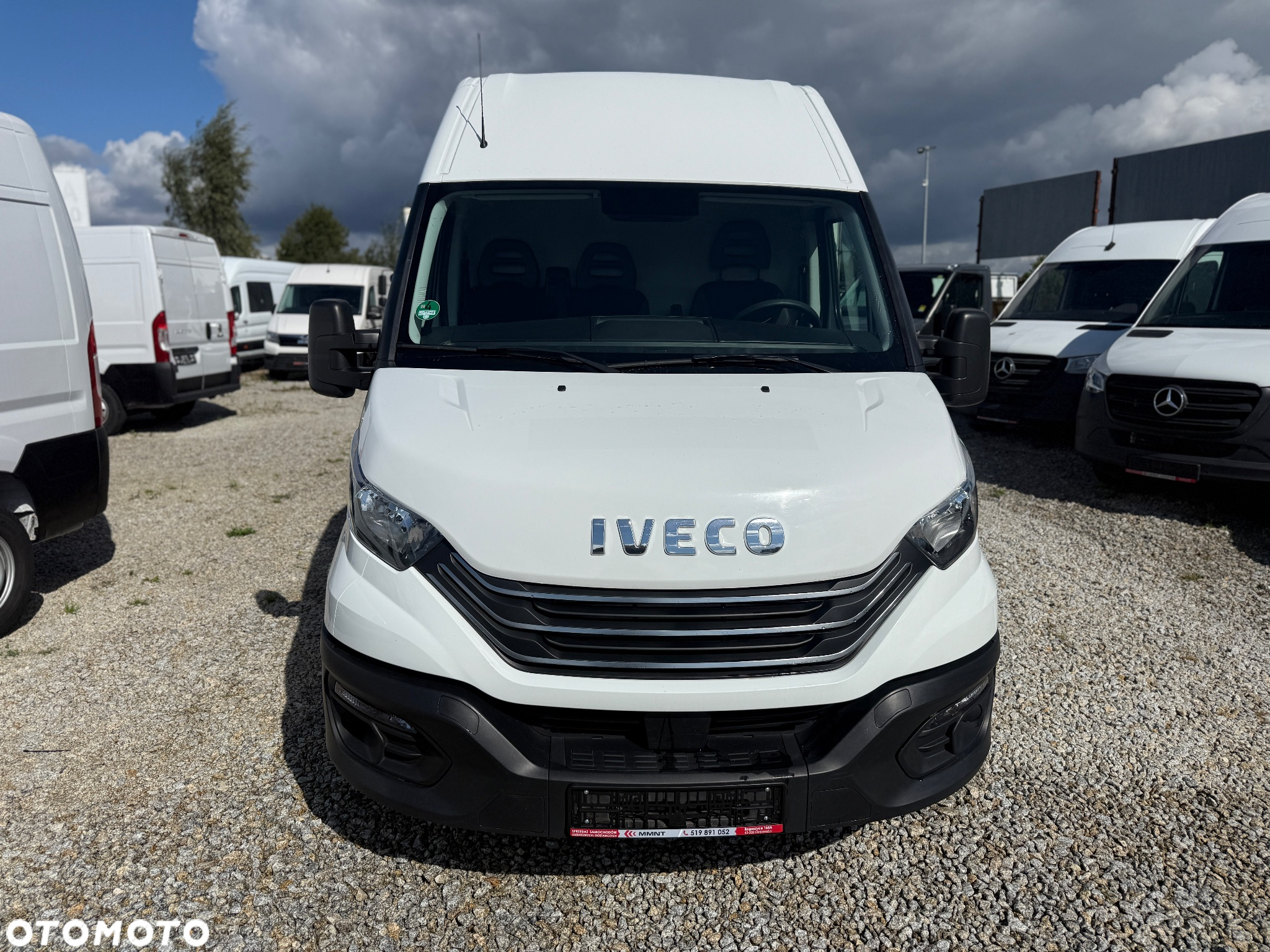 Iveco Daily 3.0 210KM!!!/Automat Hi-Matic/furgon Maxi/Navi/Kamera cofania/Radio DAB/Tempomat/ - 2