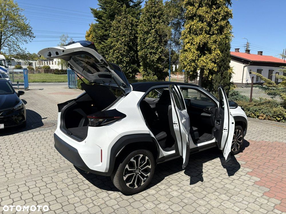 Toyota Yaris Cross - 24