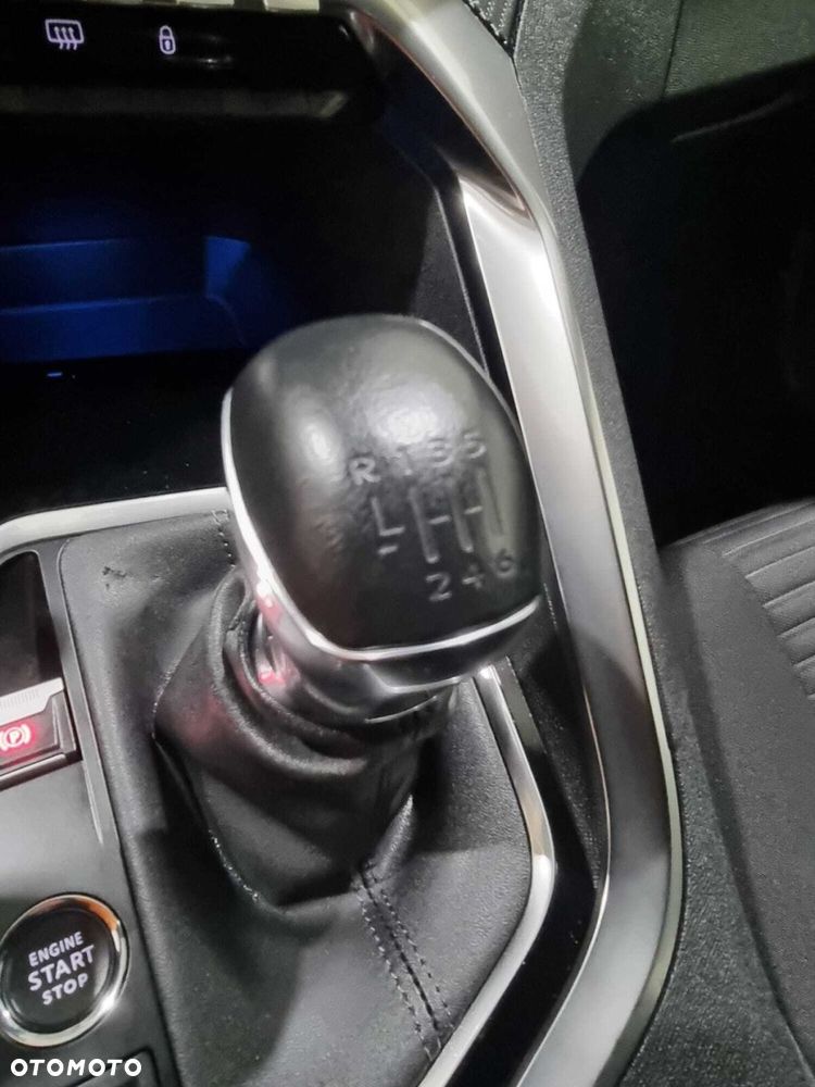 Peugeot 3008 - 25