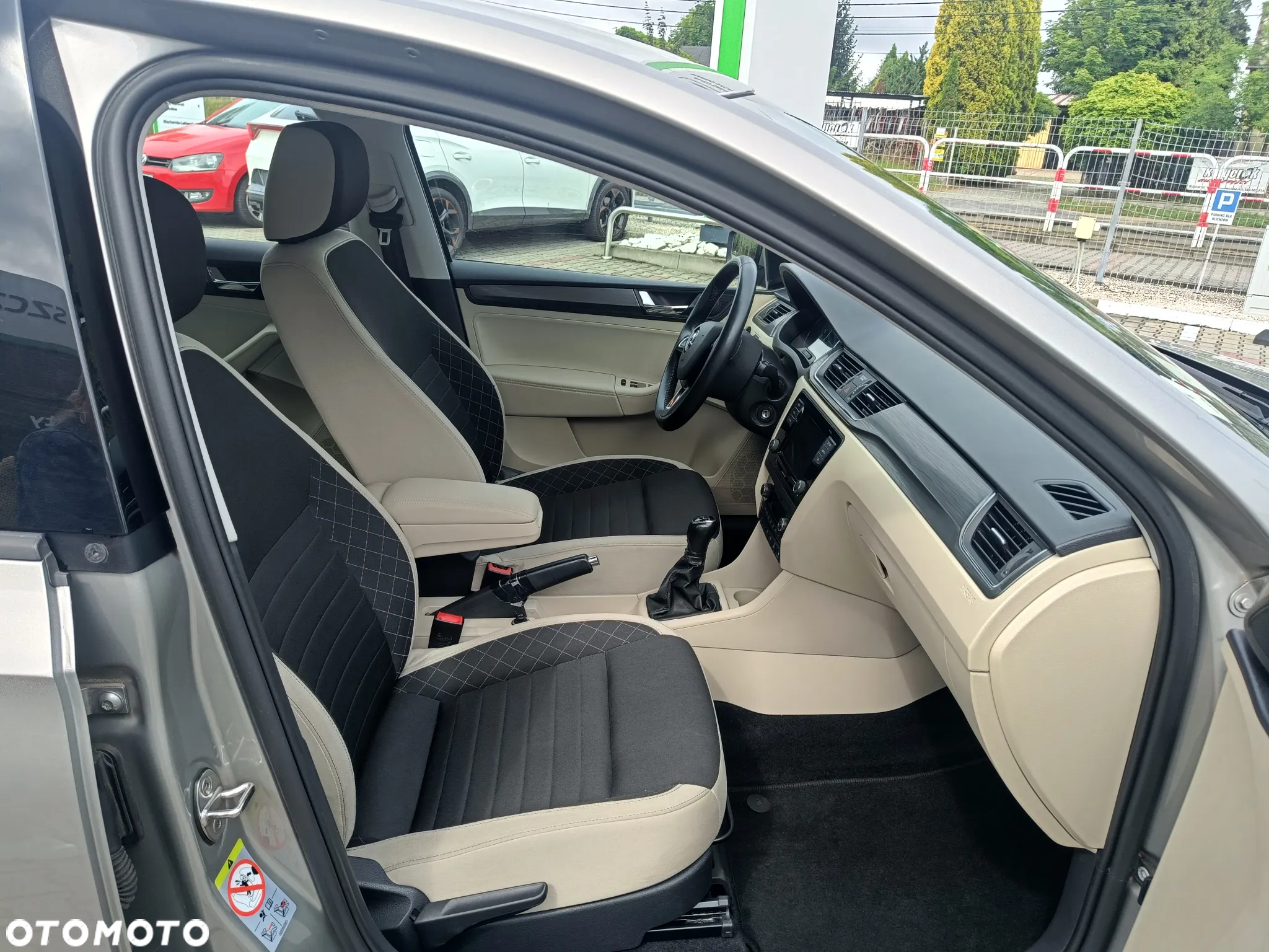 Skoda RAPID 1.0 TSI Style - 11