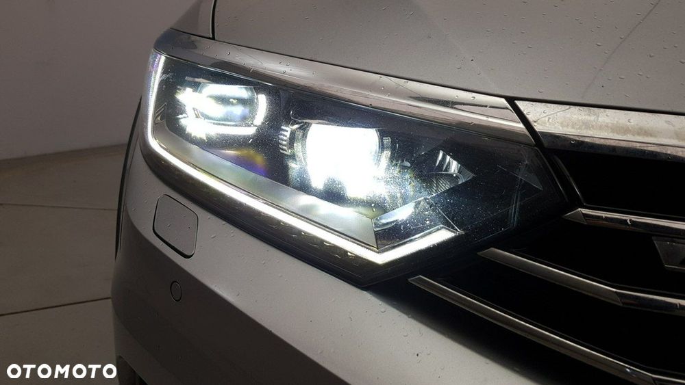 Volkswagen Passat Alltrack - 15