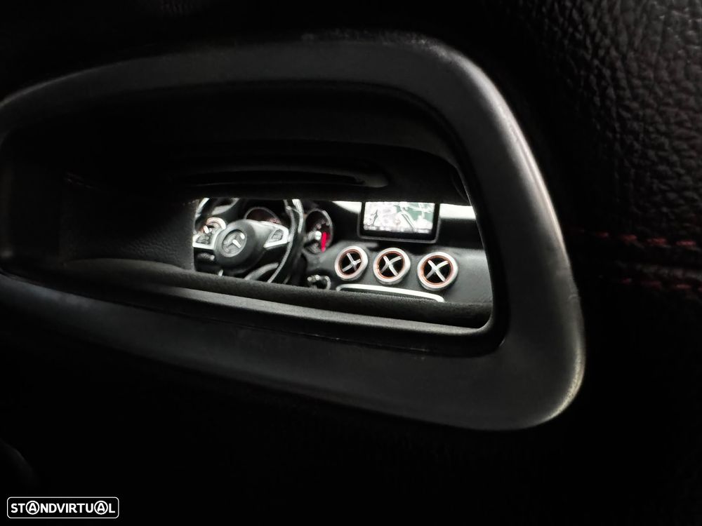 Mercedes-Benz A 180 d 7G-DCT AMG Line - 28