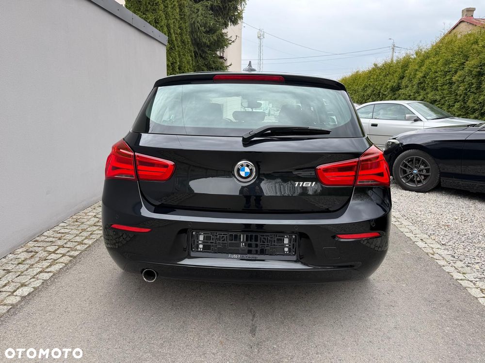 BMW Seria 1 118i - 5