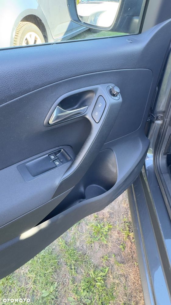 Volkswagen Polo 1.6 TDI DPF Trendline - 13