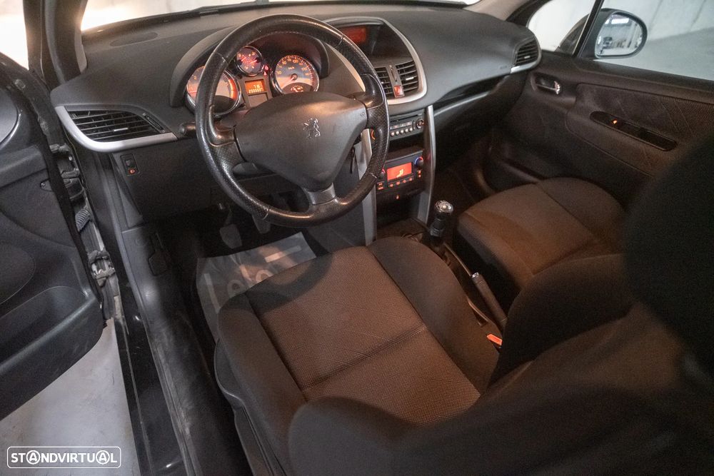 Peugeot 207 1.6 HDi Sport - 14