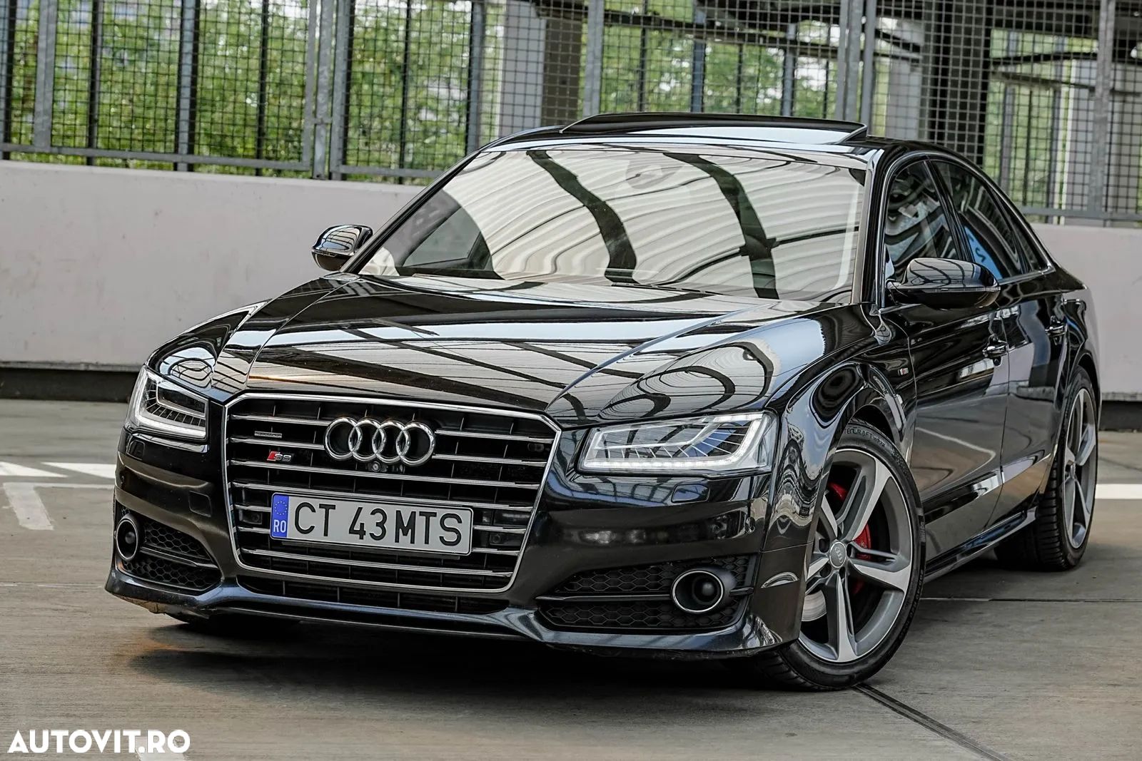 Audi A8 - 1
