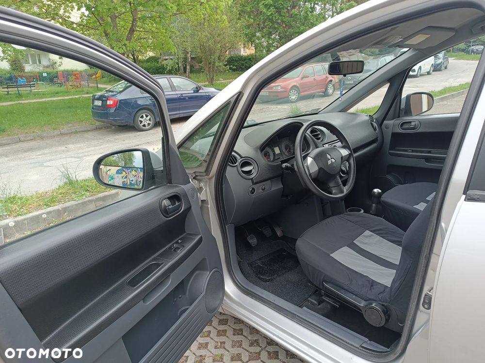 Mitsubishi Colt 1.3 Inform - 5