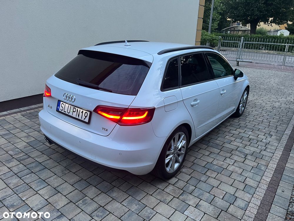 Audi A3 Sportback 2.0 TDI Ambiente - 6