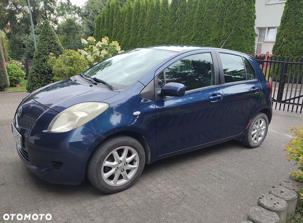 Toyota Yaris 1.0 Luna A/C - 1