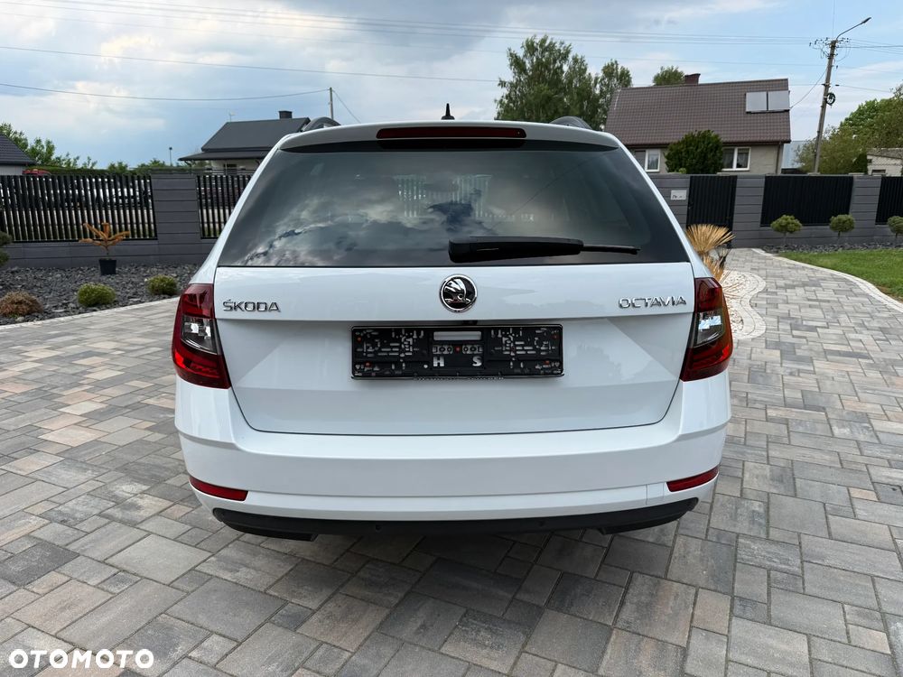 Skoda Octavia 1.6 TDI Premium Edition - 19