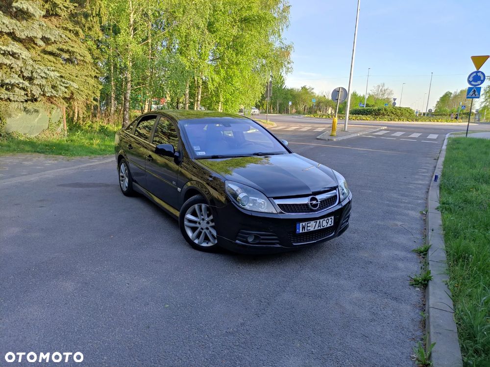 Opel Vectra 1.9 CDTI Sport / GTS - 1