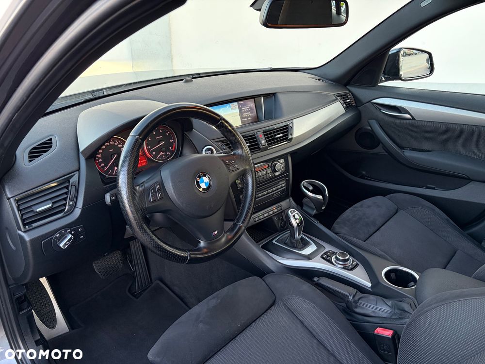 BMW X1 xDrive20i - 11