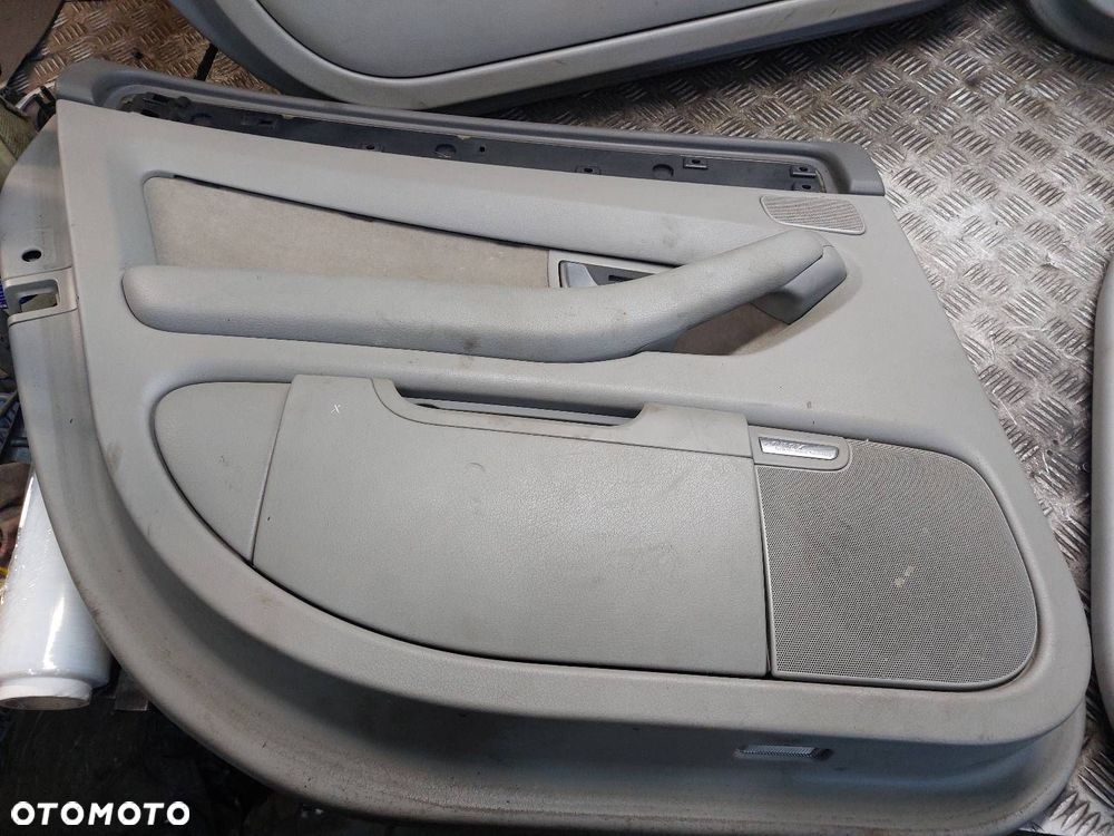 BOCZEK BOCZKI DRZWI KOMPLET AUDI A8 D3 - 5