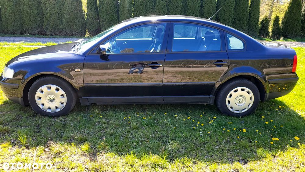 Volkswagen Passat - 2