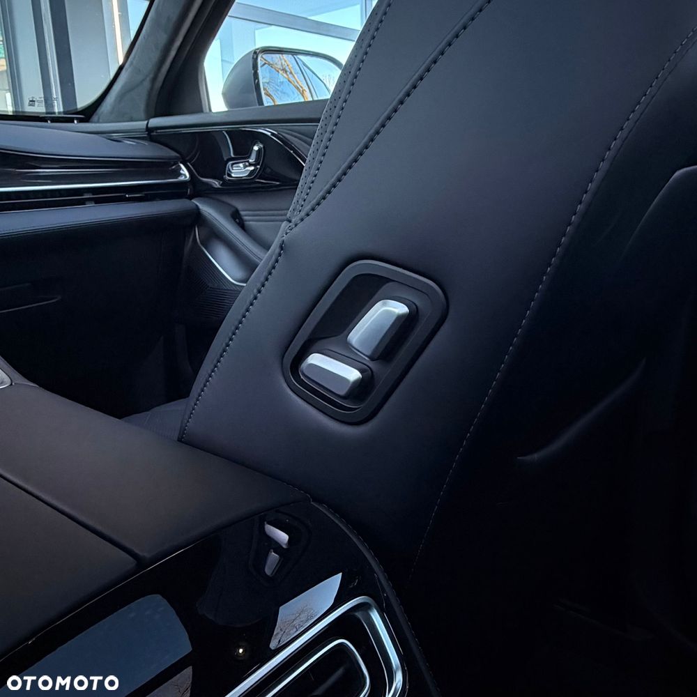 Omoda 9 1.5 Super Hybrid Exclusive AWD - 12