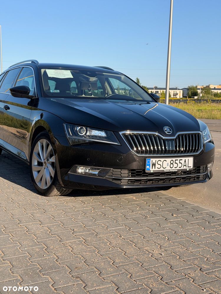 Skoda Superb 2.0 TDI SCR Style DSG - 2