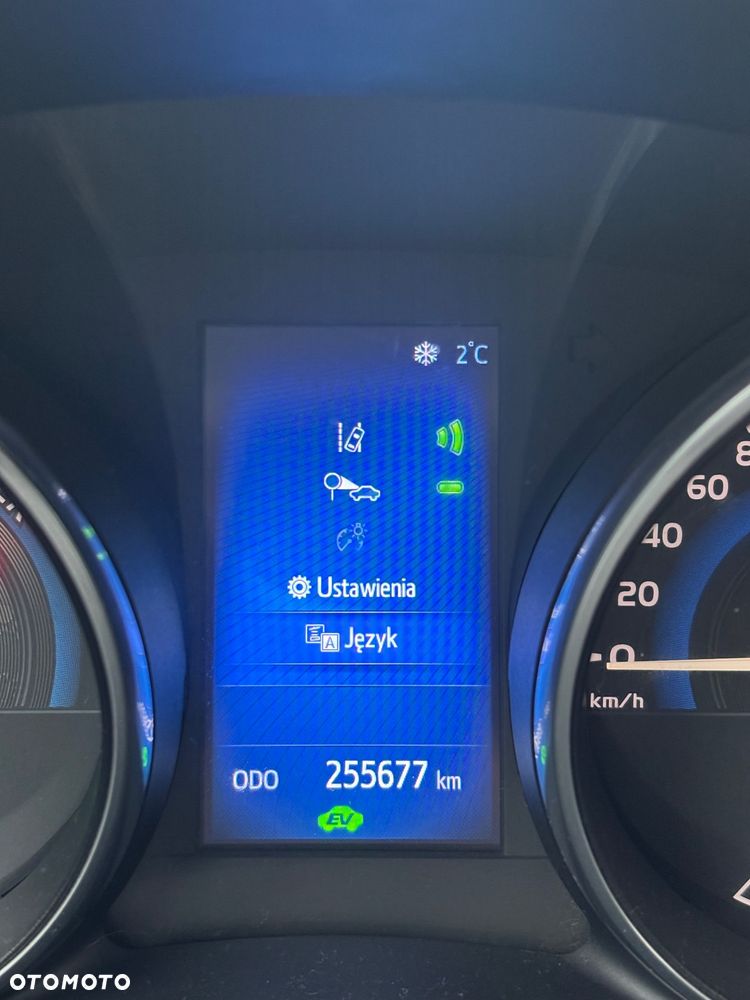 Toyota Auris 1.8 HSD Luna - 8