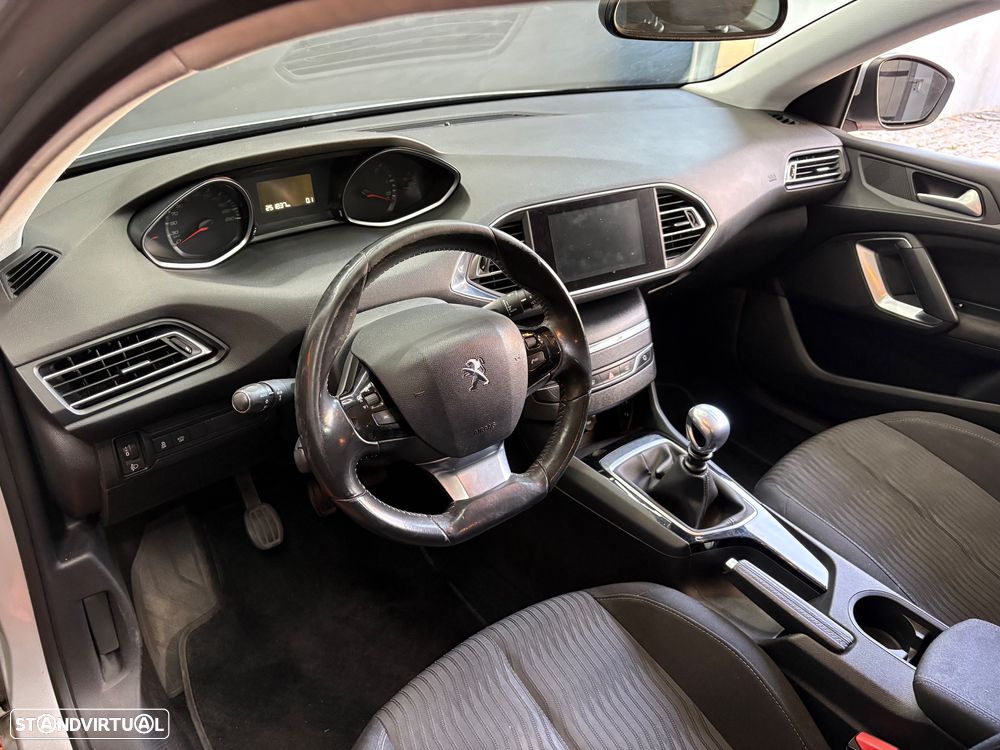 Peugeot 308 SW BlueHDi 120 Stop & Start Active - 15