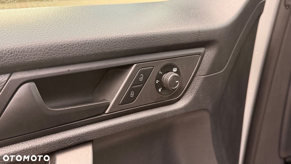 Volkswagen Caddy - 10