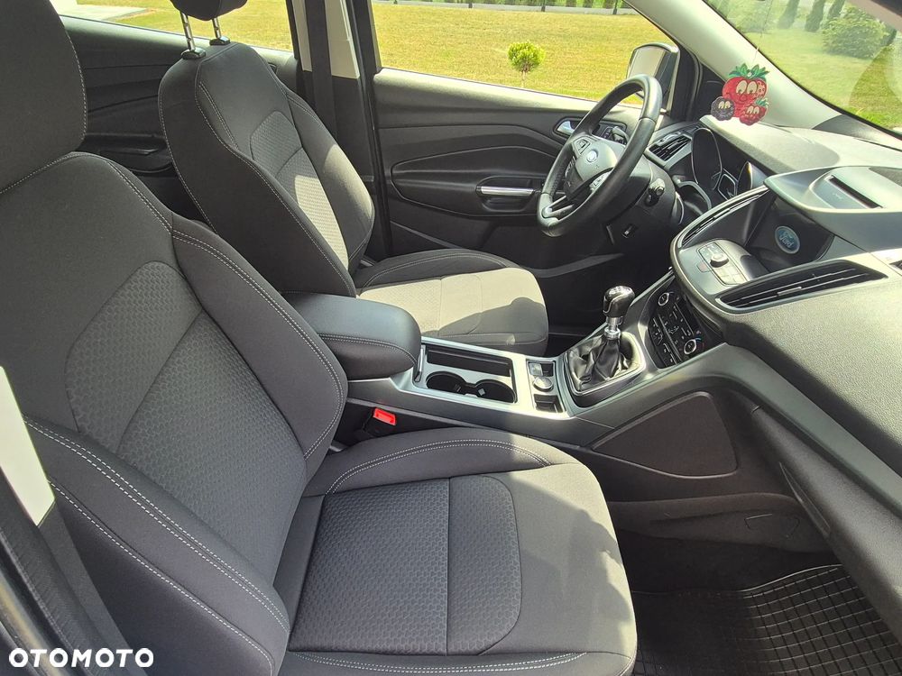 Ford Kuga 2.0 TDCi FWD Titanium Plus - 16