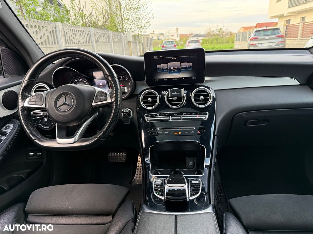 Mercedes-Benz GLC 220 d 4MATIC 9G-TRONIC AMG Line - 30