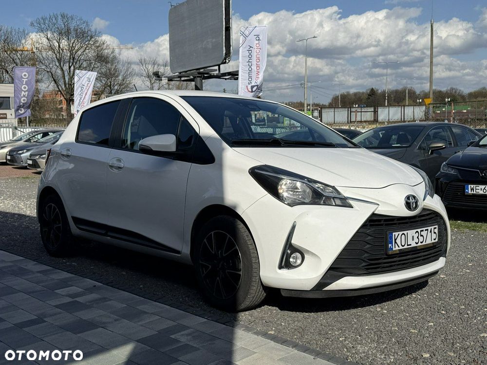 Toyota Yaris 1.5 Premium - 4