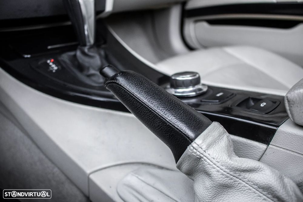 BMW 320 d Cabrio Auto - 25