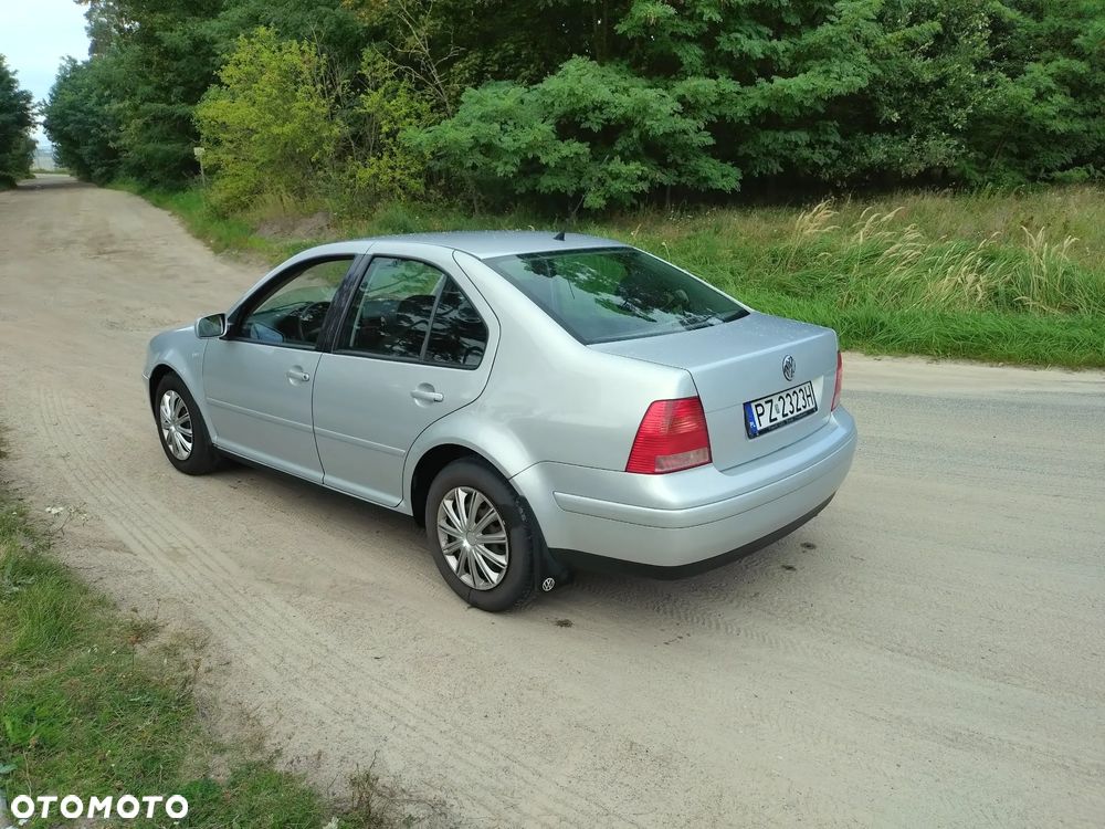 Volkswagen Bora 1.6 Basis - 15