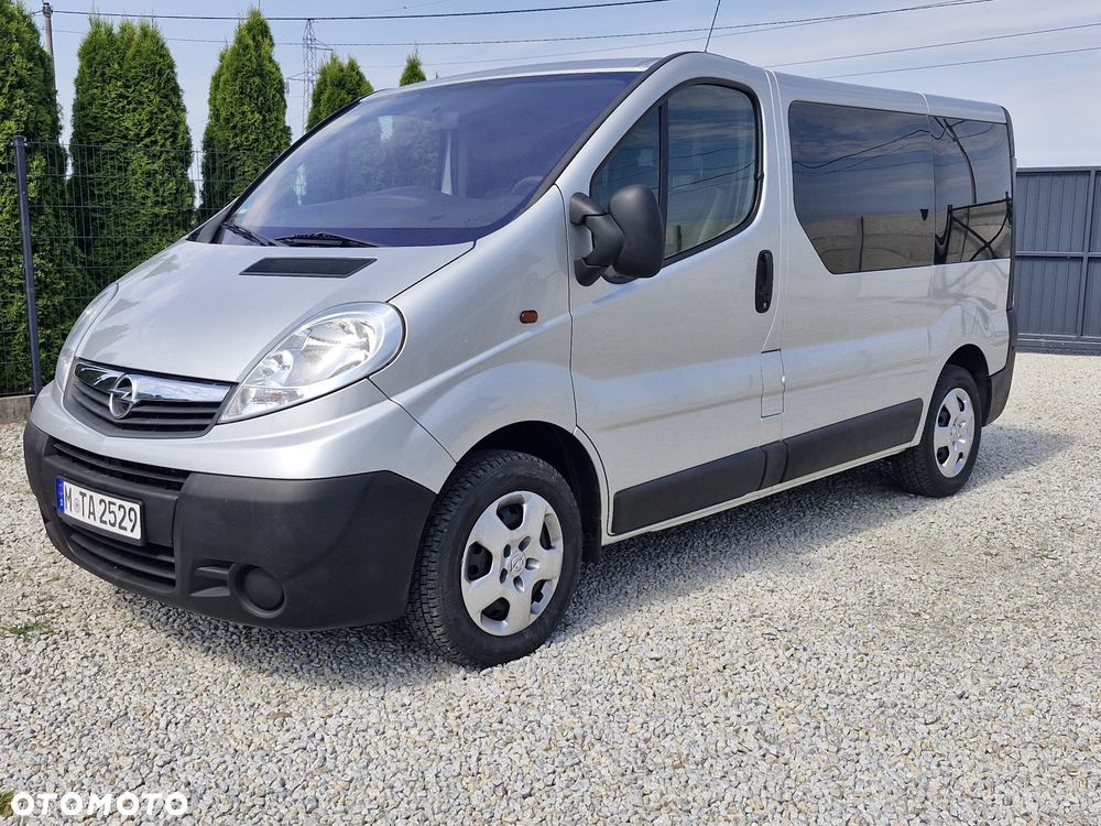 Opel Vivaro - 1