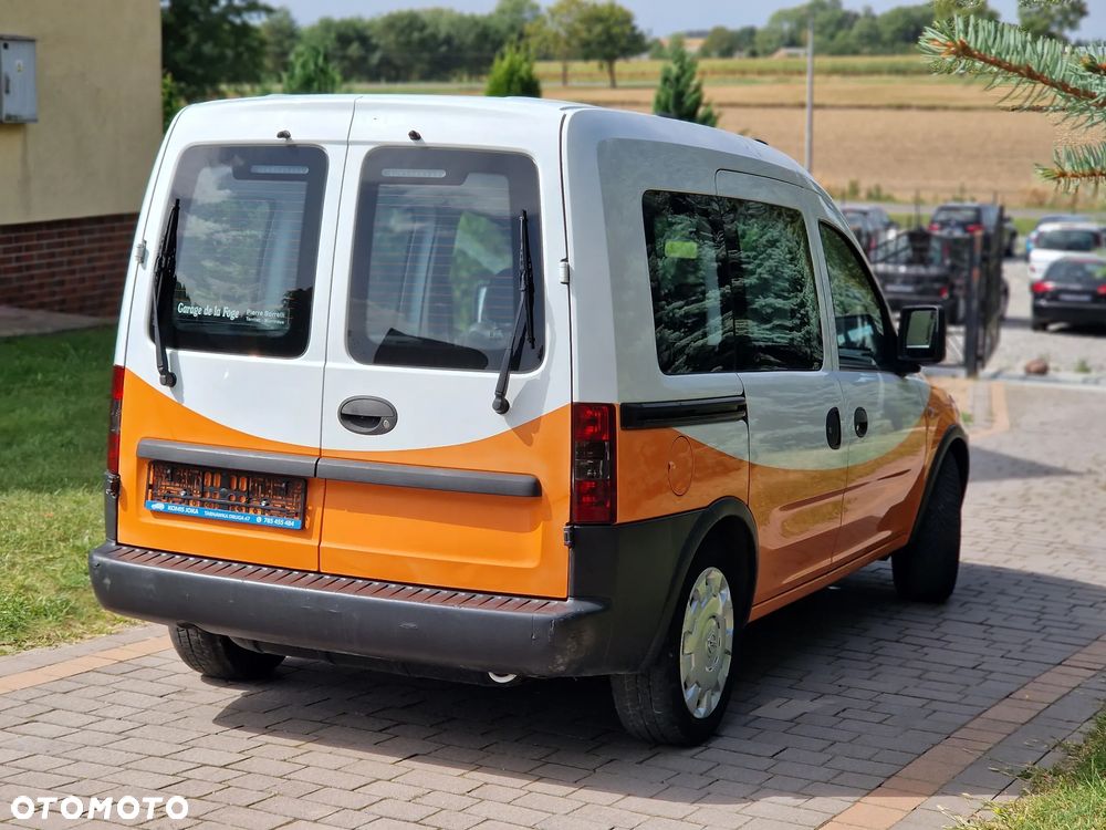 Opel Combo Tour 1.6 CNG Arizona - 13