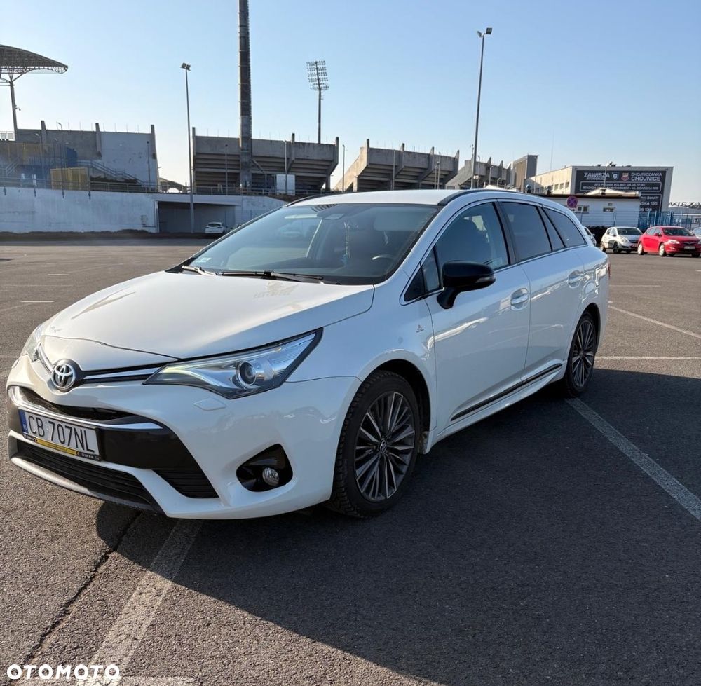 Toyota Avensis 1.8 Selection MS - 1