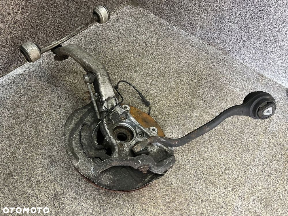 Kopyto zwrotnica zawieszenie wahacze tarcza prawy przod E70 X5 3.5 D 3.0 SD - 5