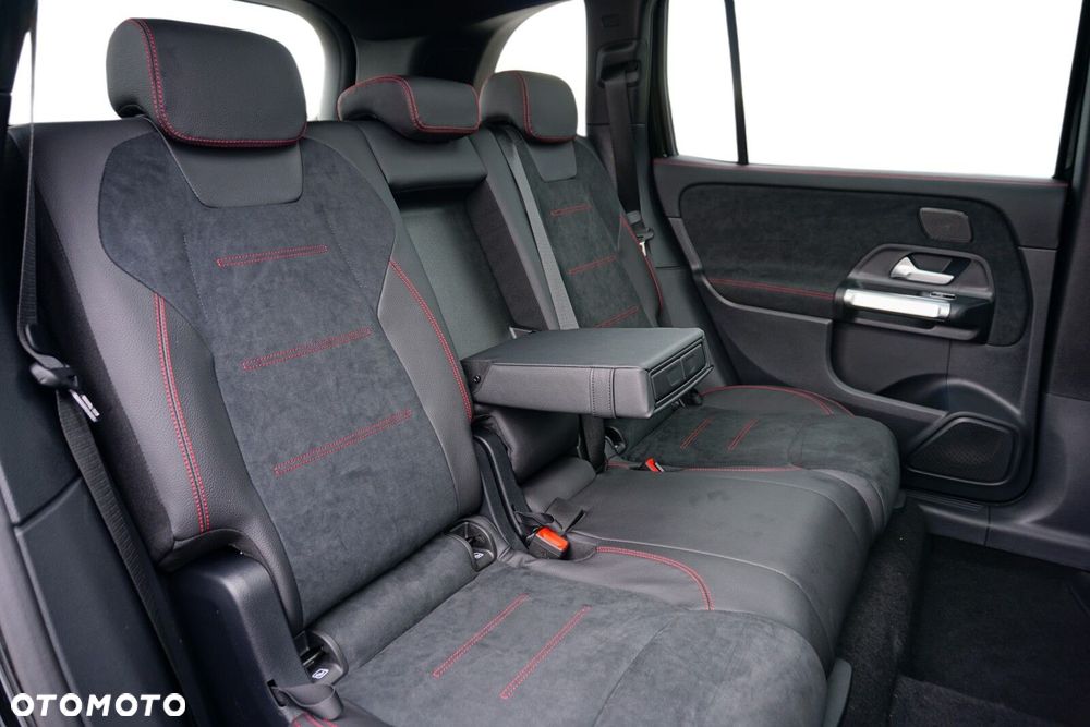 Mercedes-Benz GLB 200 AMG Line 7G-DCT - 10