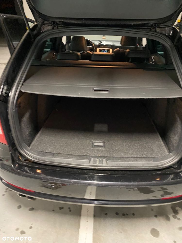 Skoda Octavia 2.0 TDI CR DPF RS - 13