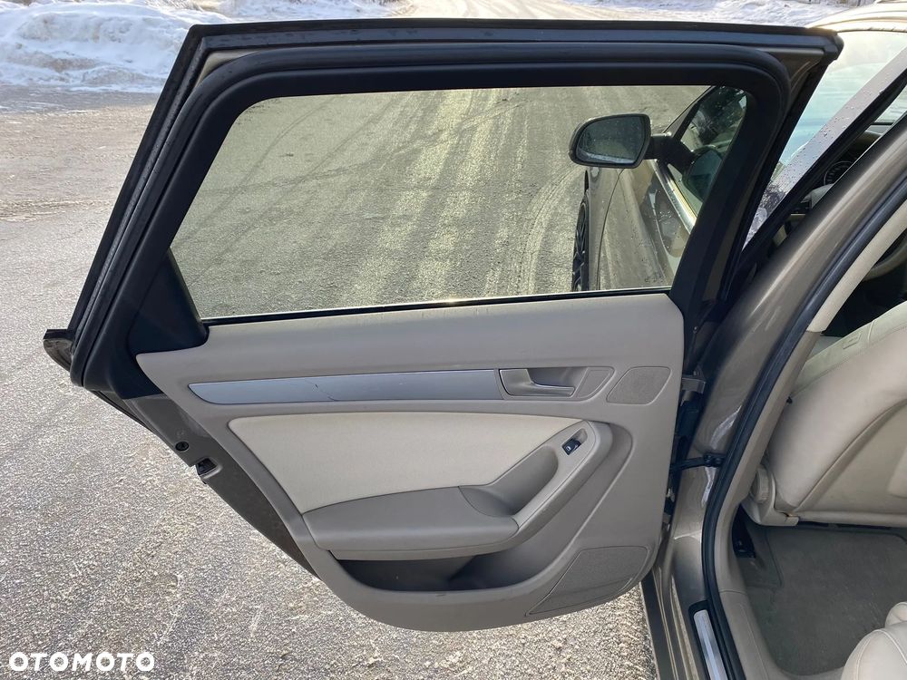 Audi A4 Avant 2.0 TDI DPF Ambition - 20